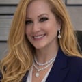 Dr. Gelza Salazar