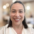 Dr. Ana Lesquives