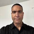 Dr. Nuri Kahn