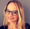 Dr. Martyna DeVries