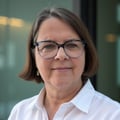 Dr. Stephanie Castle