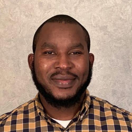 Headshot of Osaze Ibhawa, LMHC