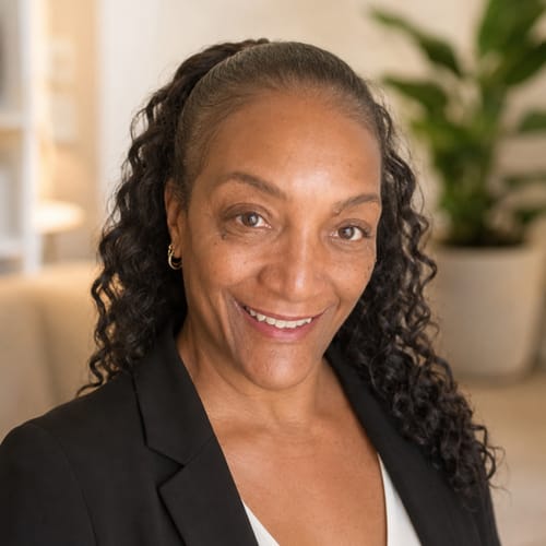 Headshot of Donna Ford, LMHC