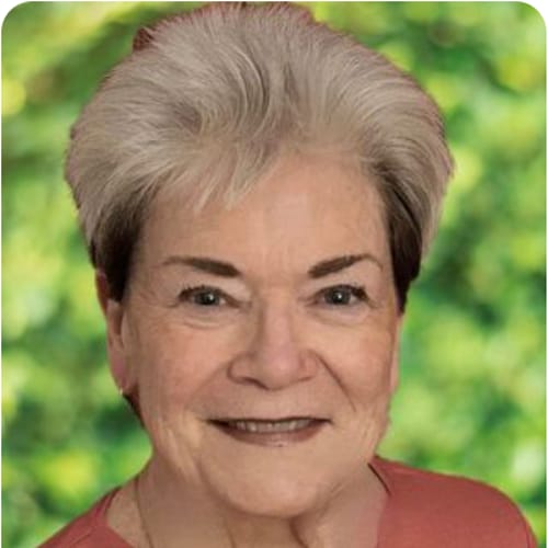 Headshot of Luanne Baker, LICSW