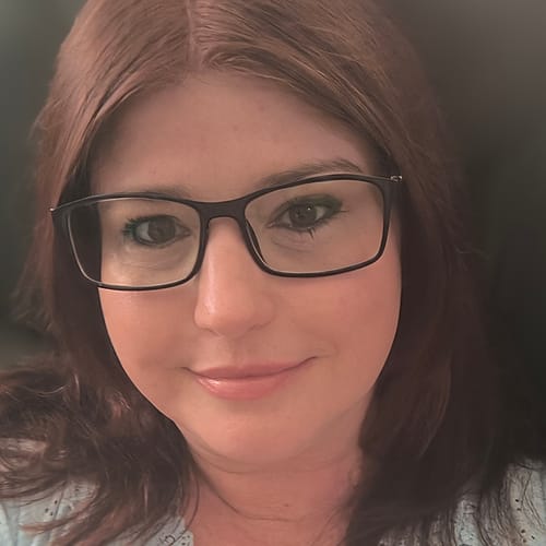 Headshot of Tracey "Nicole" Waite, LCSW