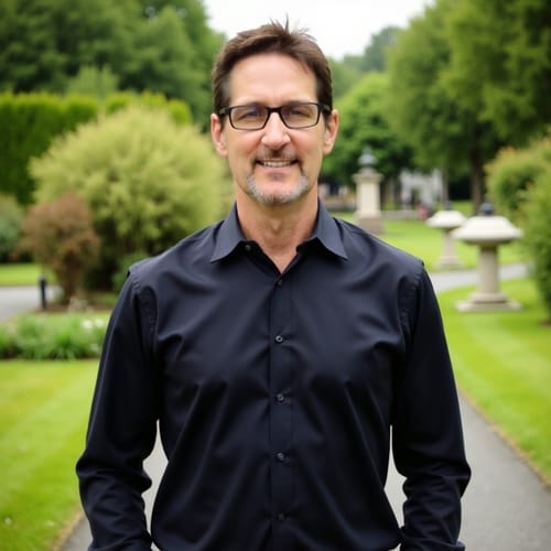 Headshot of Frank Del Fiugo, LMFT