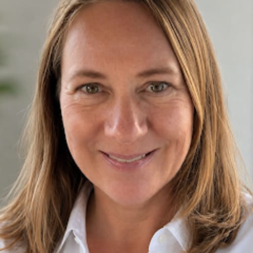 Headshot of Dominika Lieberman, LCSW