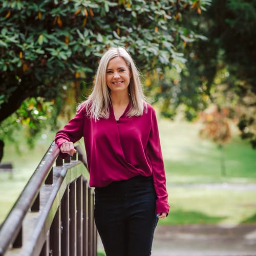 Headshot of Laura Wright, LICSW