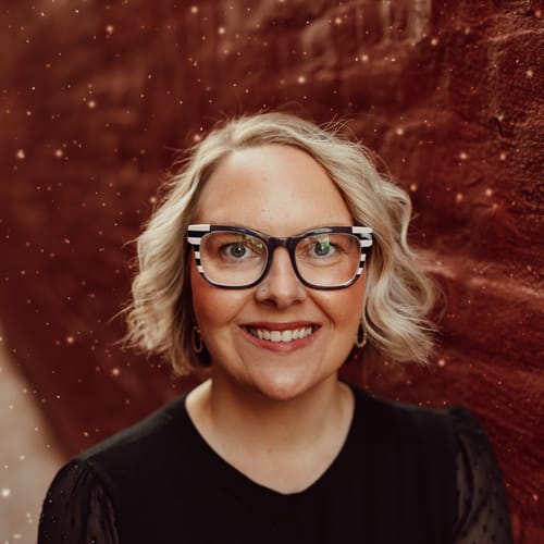 Headshot of Glenna Wilson, LCSW