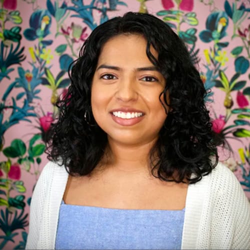 Headshot of Lisa Batres, LCSW