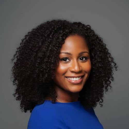 Headshot of Fran Holmes, LCSW