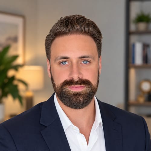 Headshot of Alon Corrigan, APRN