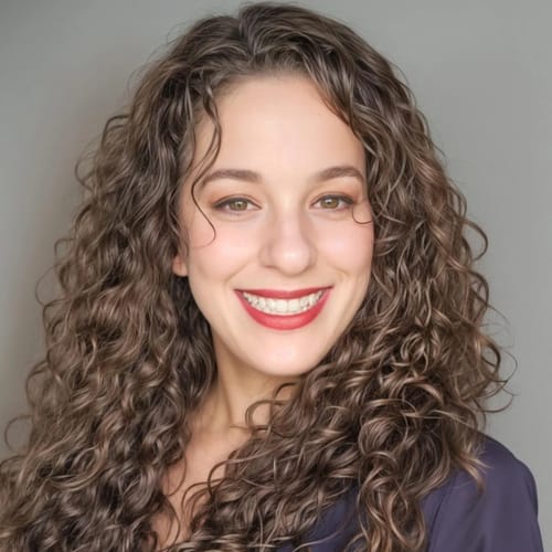 Headshot of Rachel Zaret-McCrystal, LMFT