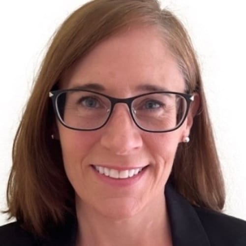 Headshot of Kristen Davis, LCSW