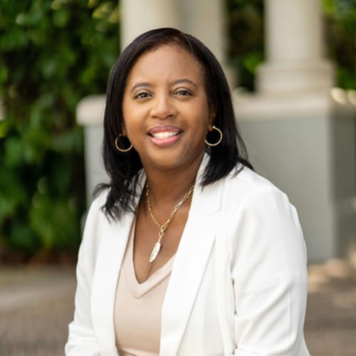 Headshot of Mamie Lumpkin-Gordon, LCSW