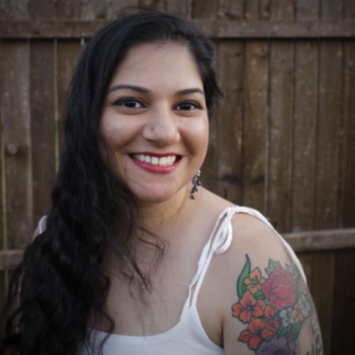 Headshot of Hiba Khan, LCSW
