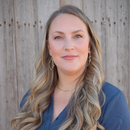 Headshot of Zara Hanson, LCSW