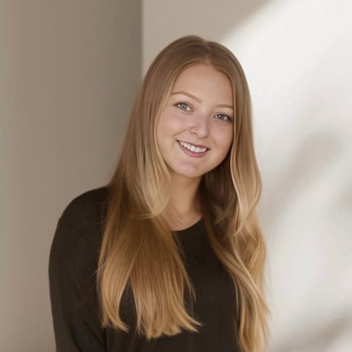 Headshot of Jordan Buckley, LMHC