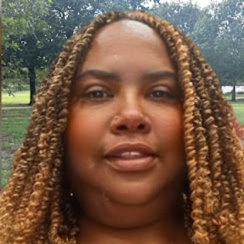 Headshot of Yolanda Lane, LPC