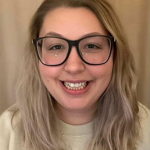 Headshot of Halle Fildes, LPC