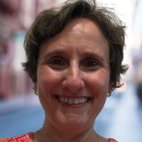 Headshot of Ariela Alpert, LCSW