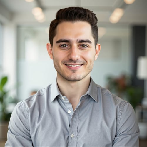 Headshot of Mikael Khachatryan, APN