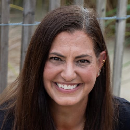 Headshot of Julie Bender, LCSW_C