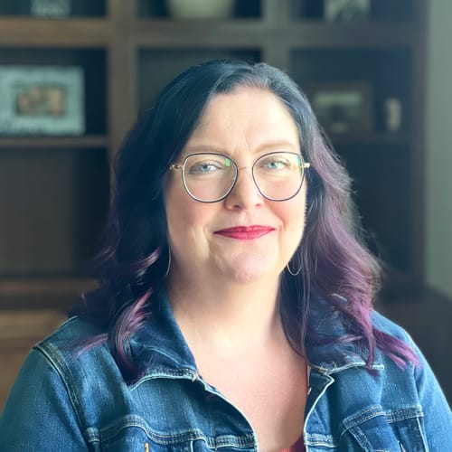 Headshot of Amanda Bruns, LPC