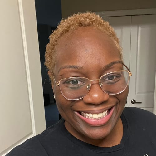 Headshot of Dominique Roberts, LCSW