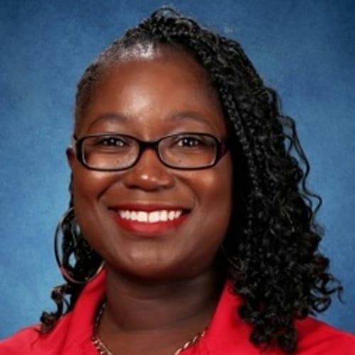 Headshot of Vaniqua Turner, LCSW
