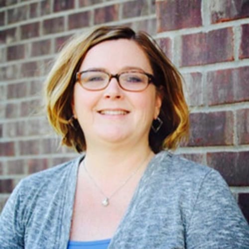 Headshot of Leslie Birdwhistell, LCSW