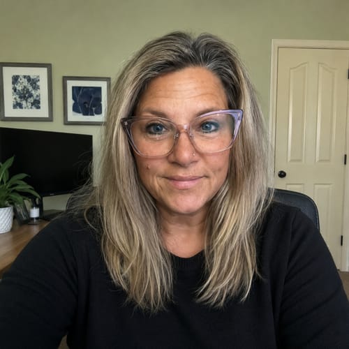 Headshot of Dawn Boyer, LPC