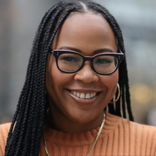 Headshot of Kimberly Lindo, LCSW