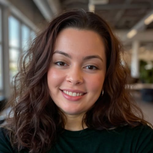 Headshot of Lucielle Roman, LCSW