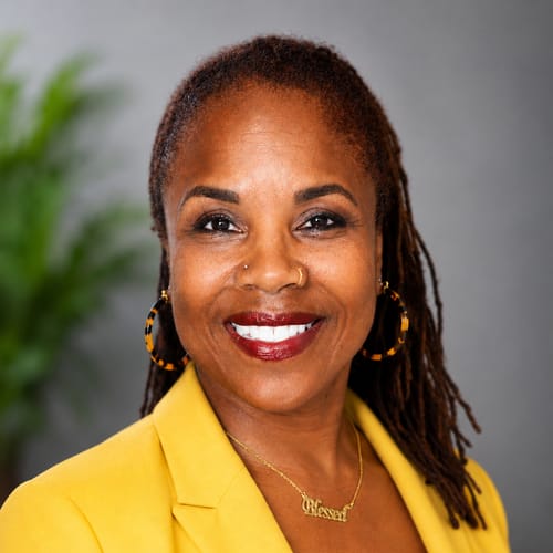 Headshot of Rhonda Beckwith, LCPC