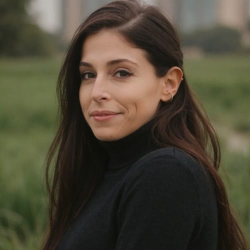 Headshot of Maria Meidanis, LMHC