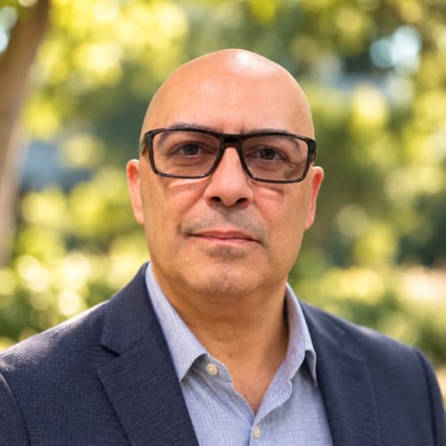 Headshot of Luis Febus, APRN