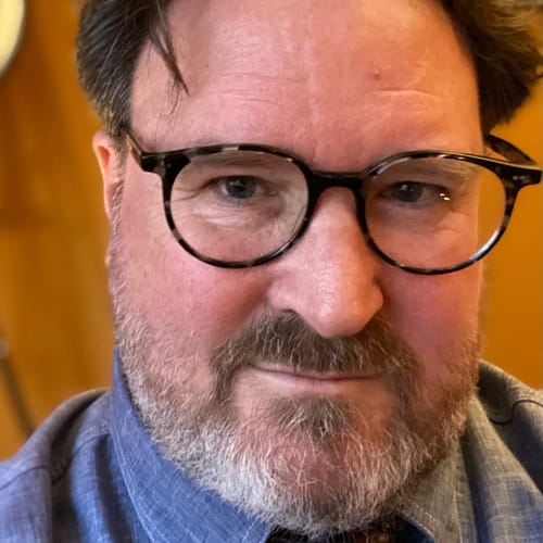 Headshot of Aaron Kindsvatter, LMHC