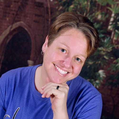 Headshot of Shavonne Francis, LCSW