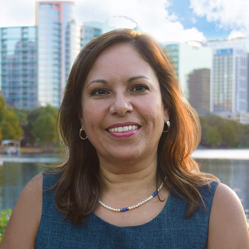 Headshot of Maribel Nieves, LMHC