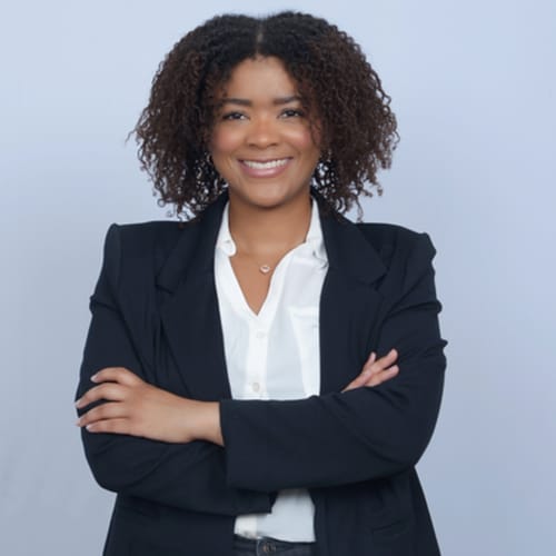 Headshot of Keiera Buckles, LCSW