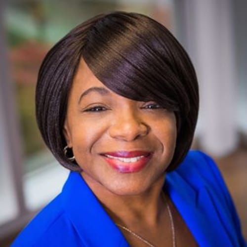 Headshot of Roslyn Broach, LPC