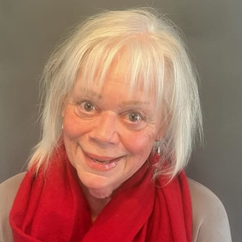 Headshot of Jinna Rittenhouse, LCPC