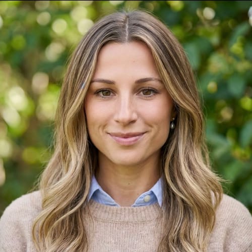Headshot of Shannon Lopynski, LPCC