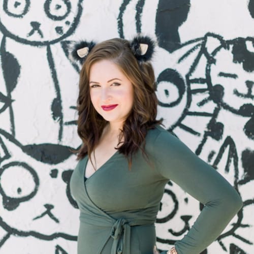Headshot of Elizabeth Feldhausen, LPC