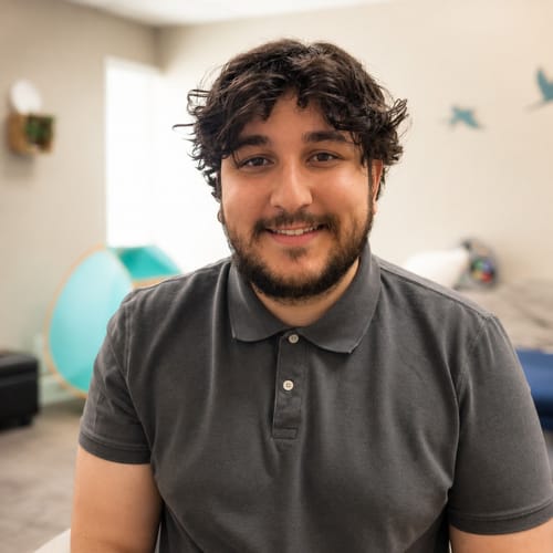 Headshot of Ron Peretz, LCSW