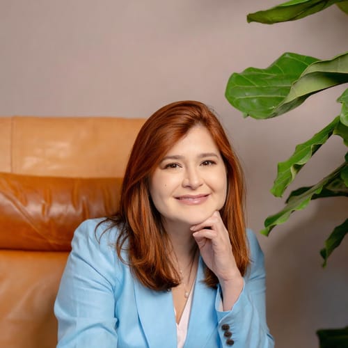Headshot of Yeny Rodriguez, LPC