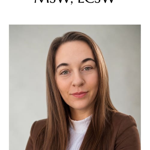 Headshot of Georgina Lloyd, LCSW