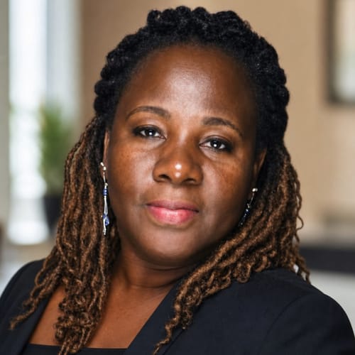 Headshot of Leahmon Gaye-King, APRN