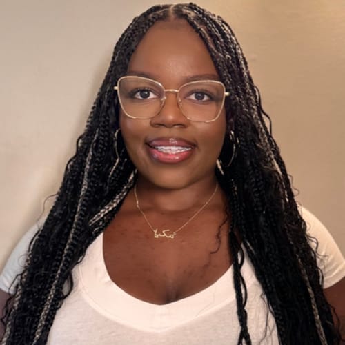 Headshot of Makia Evans, LPC
